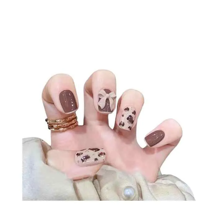 False Nails in China With Glue Almond-أظافر صناعية